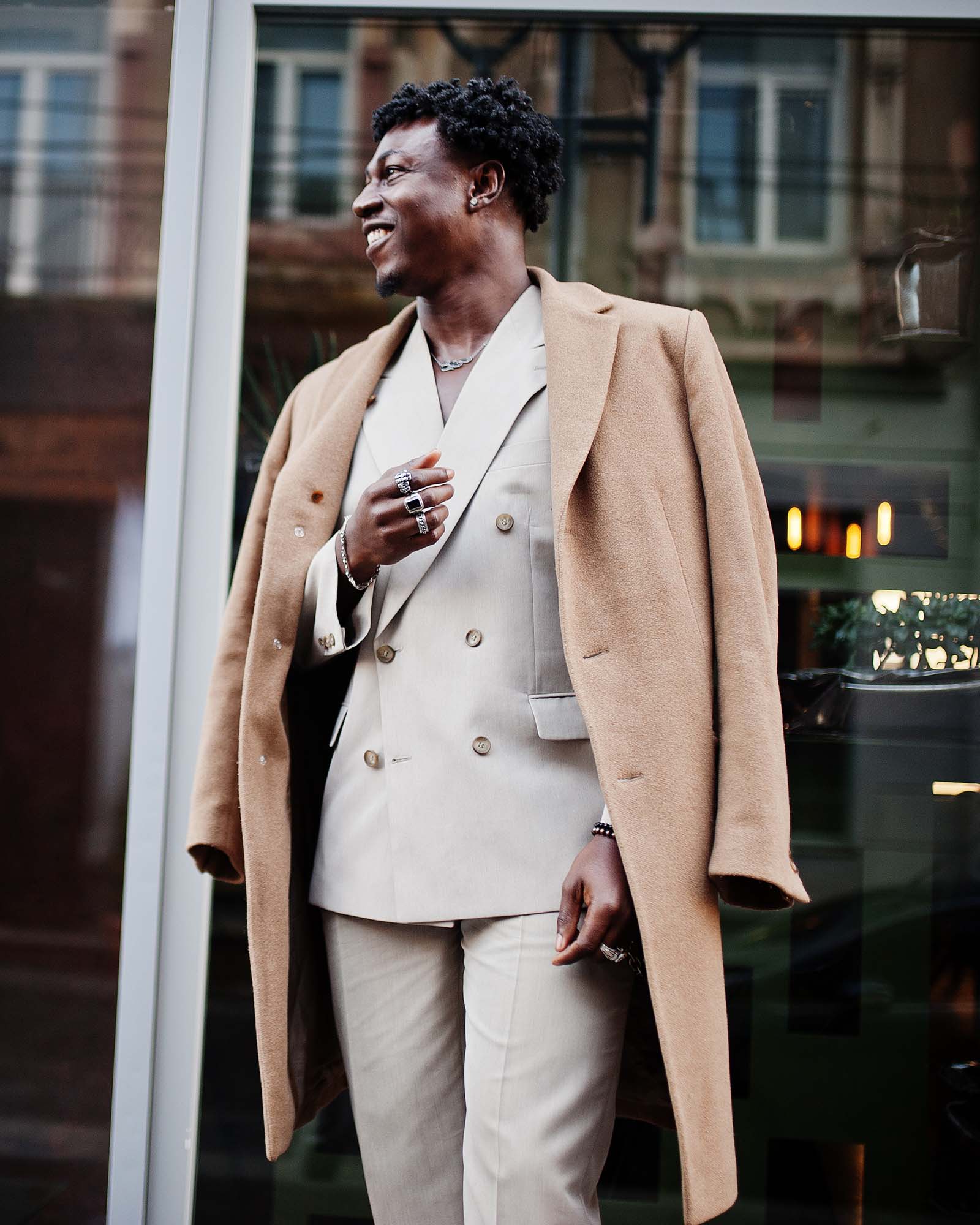 old-school-suit-T36WSH4.jpg
